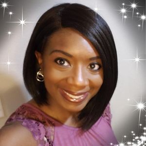 Meet your Posher, Aisha